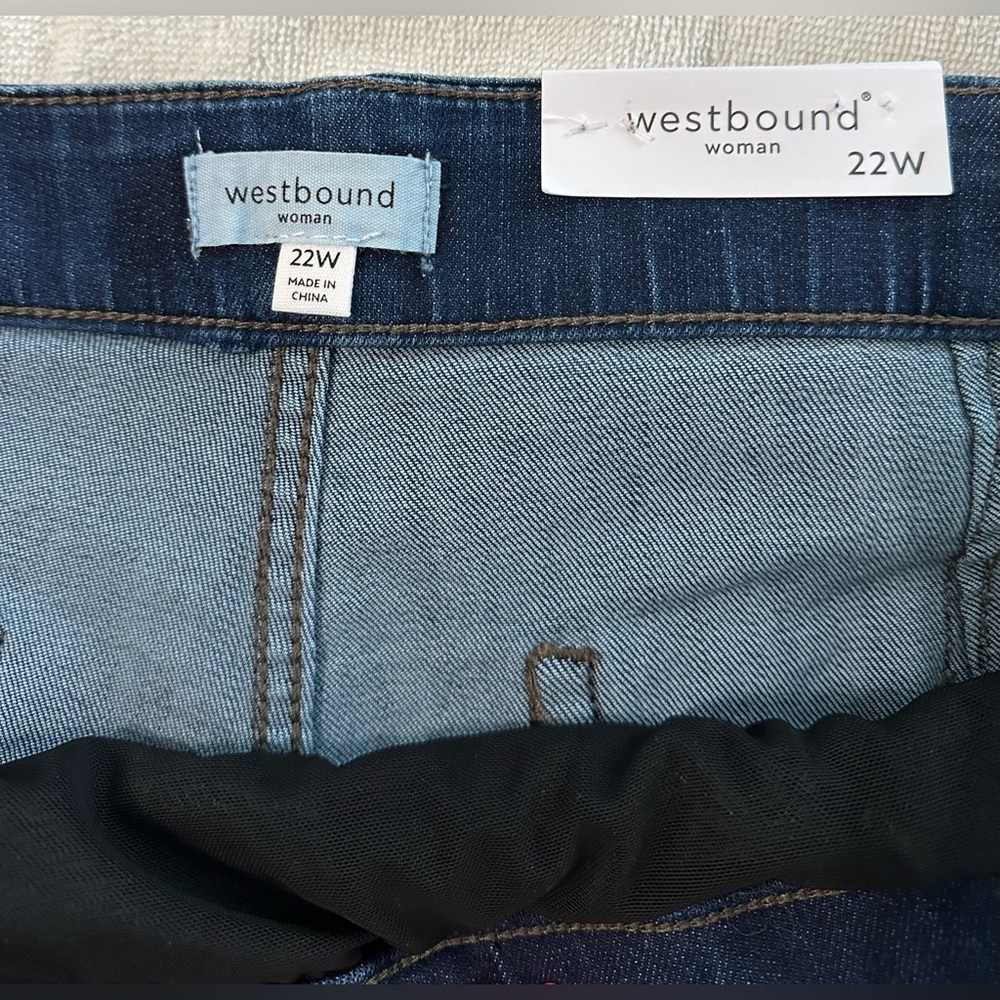 NWT Westbound Women's High Rise Fit‎ Crop Jeans - Size 22W - Picture 3 of 7